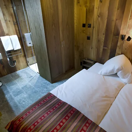 兹高格瓦吉小木屋酒店 木屋 *